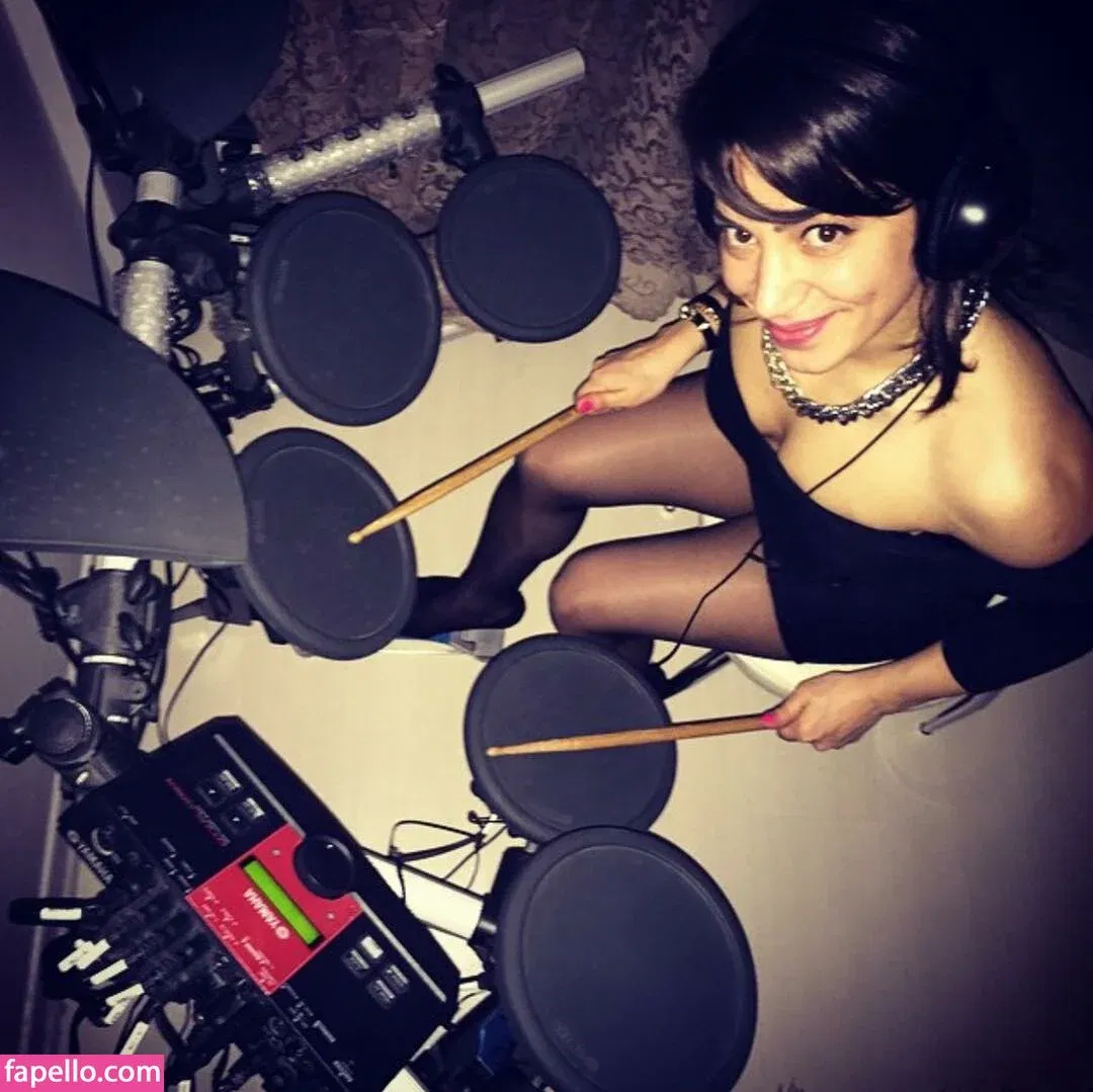 Serpil Cansz Onlyfans Photo Gallery 