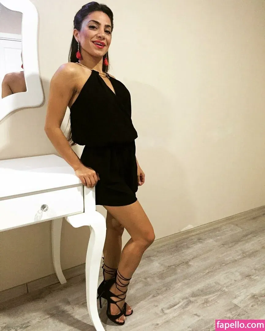 Serpil Cansz Onlyfans Photo Gallery 