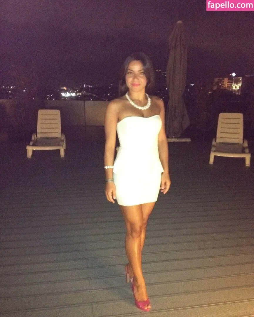 Serpil Cansz Onlyfans Photo Gallery 