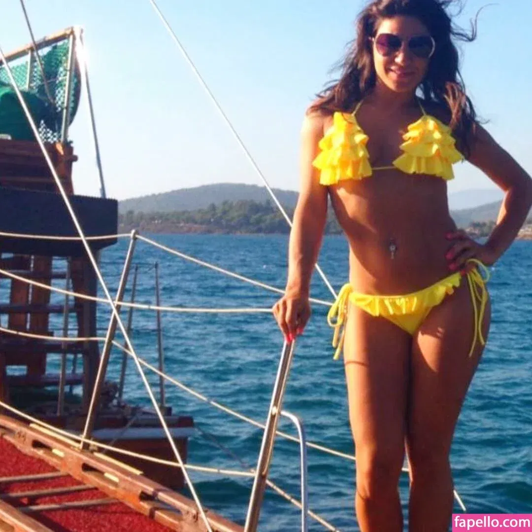 Serpil Cansz Onlyfans Photo Gallery 