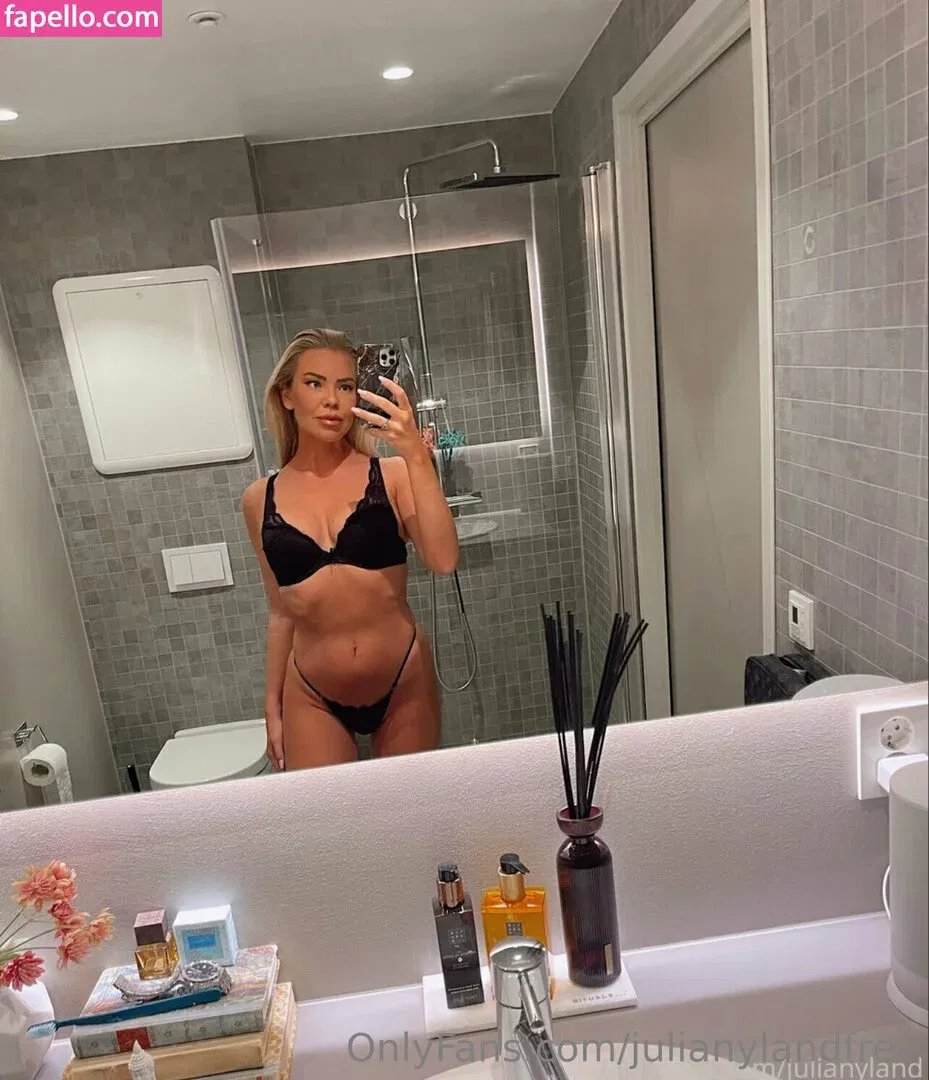 julianylandfree Onlyfans Photo Gallery 