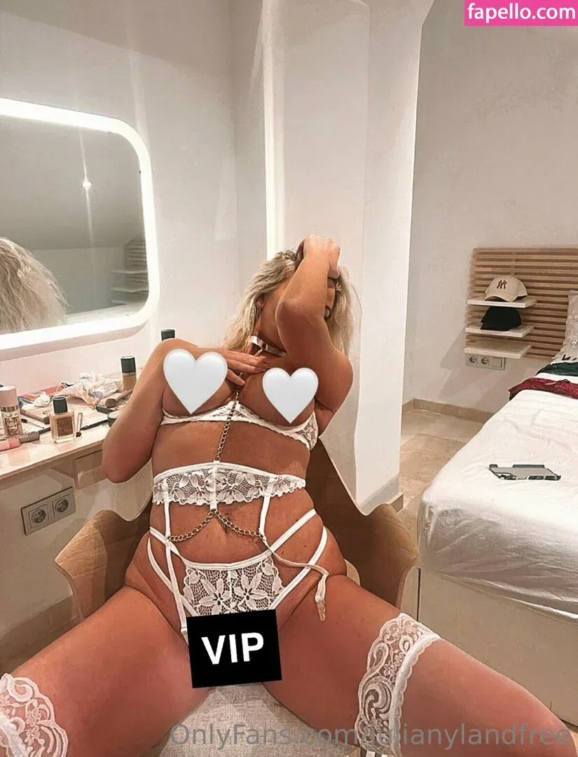 julianylandfree Onlyfans Photo Gallery 