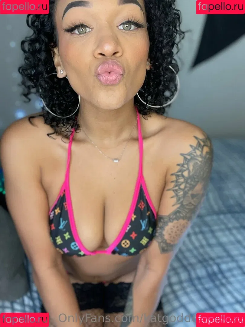 katgoddesstease Onlyfans Photo Gallery 