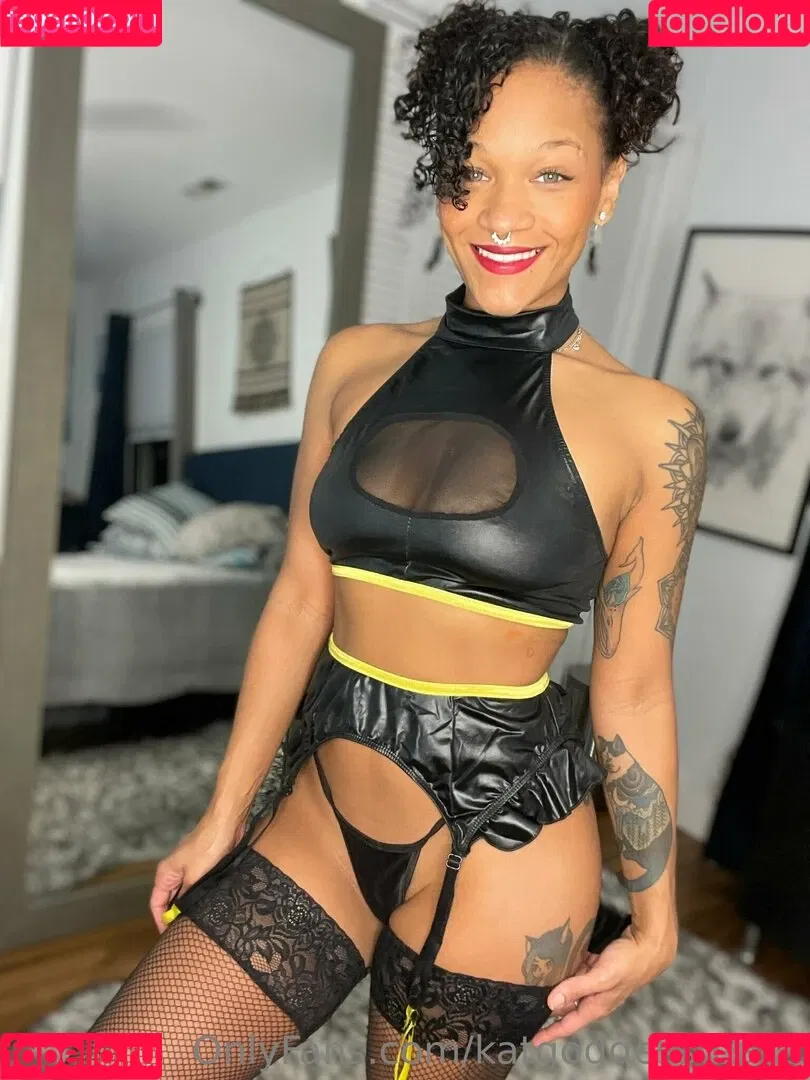 katgoddesstease Onlyfans Photo Gallery 