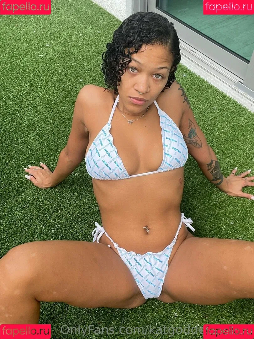 katgoddesstease Onlyfans Photo Gallery 