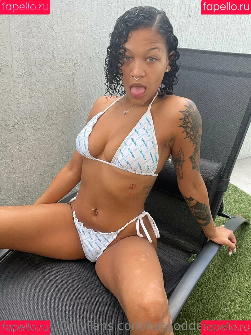 katgoddesstease Onlyfans Photo Gallery 