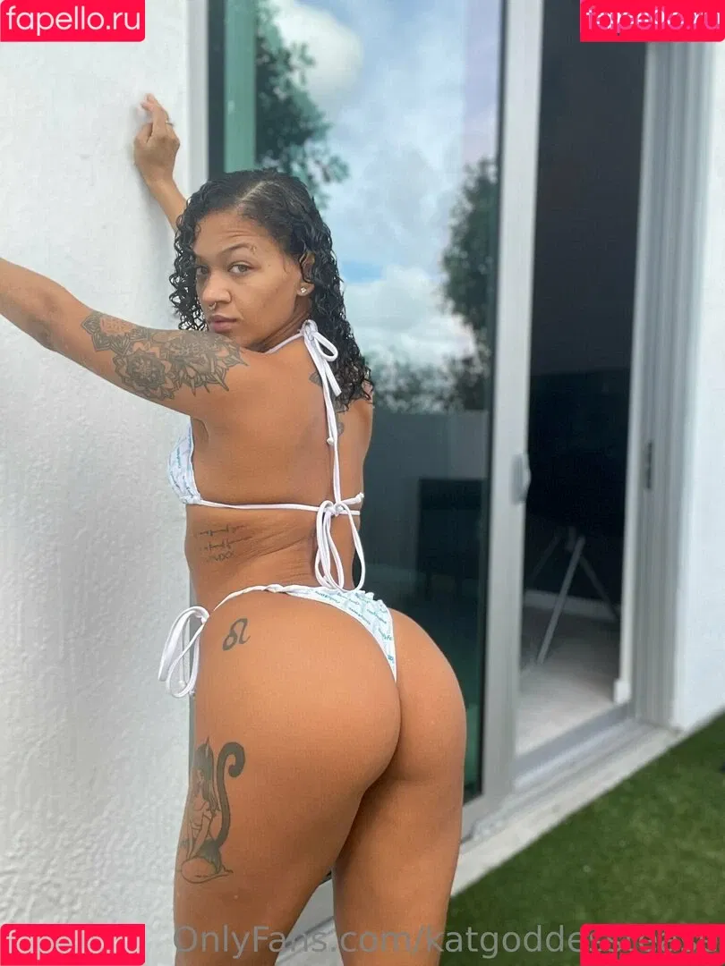 katgoddesstease Onlyfans Photo Gallery 
