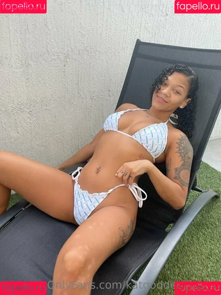 katgoddesstease Onlyfans Photo Gallery 