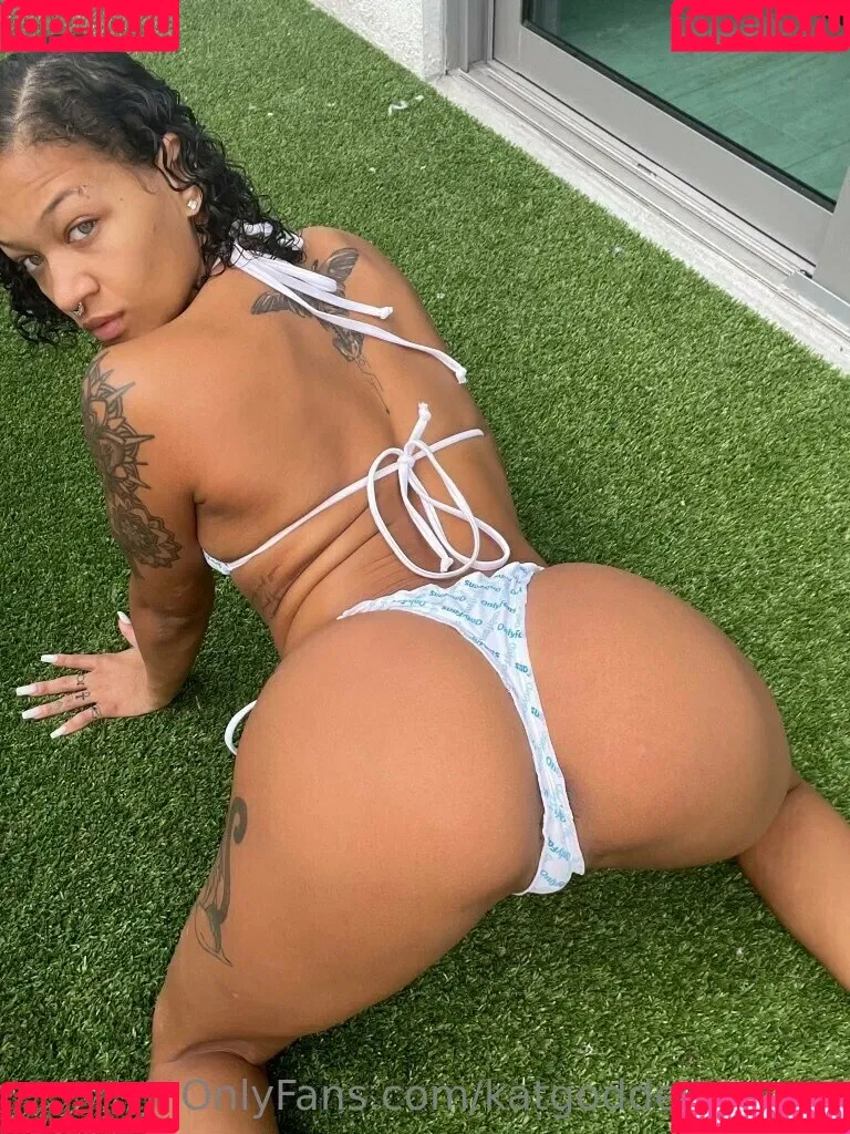 katgoddesstease Onlyfans Photo Gallery 