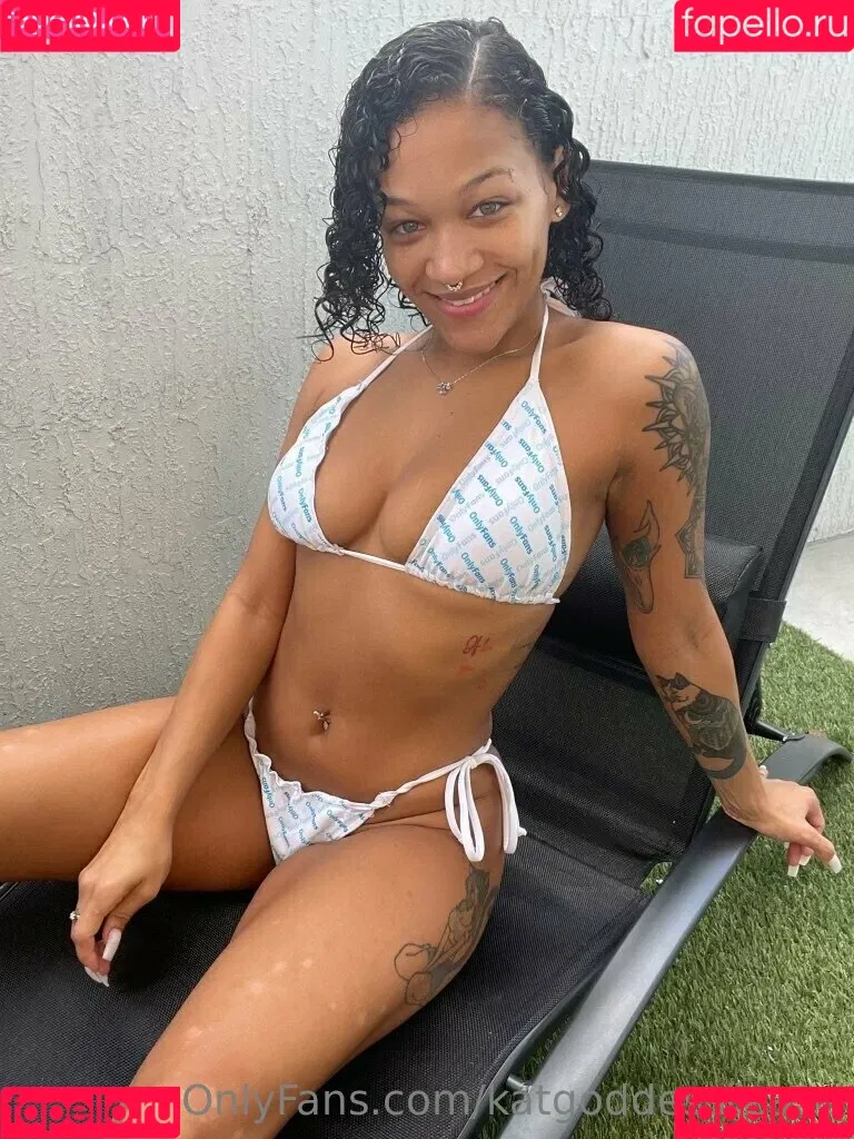 katgoddesstease Onlyfans Photo Gallery 