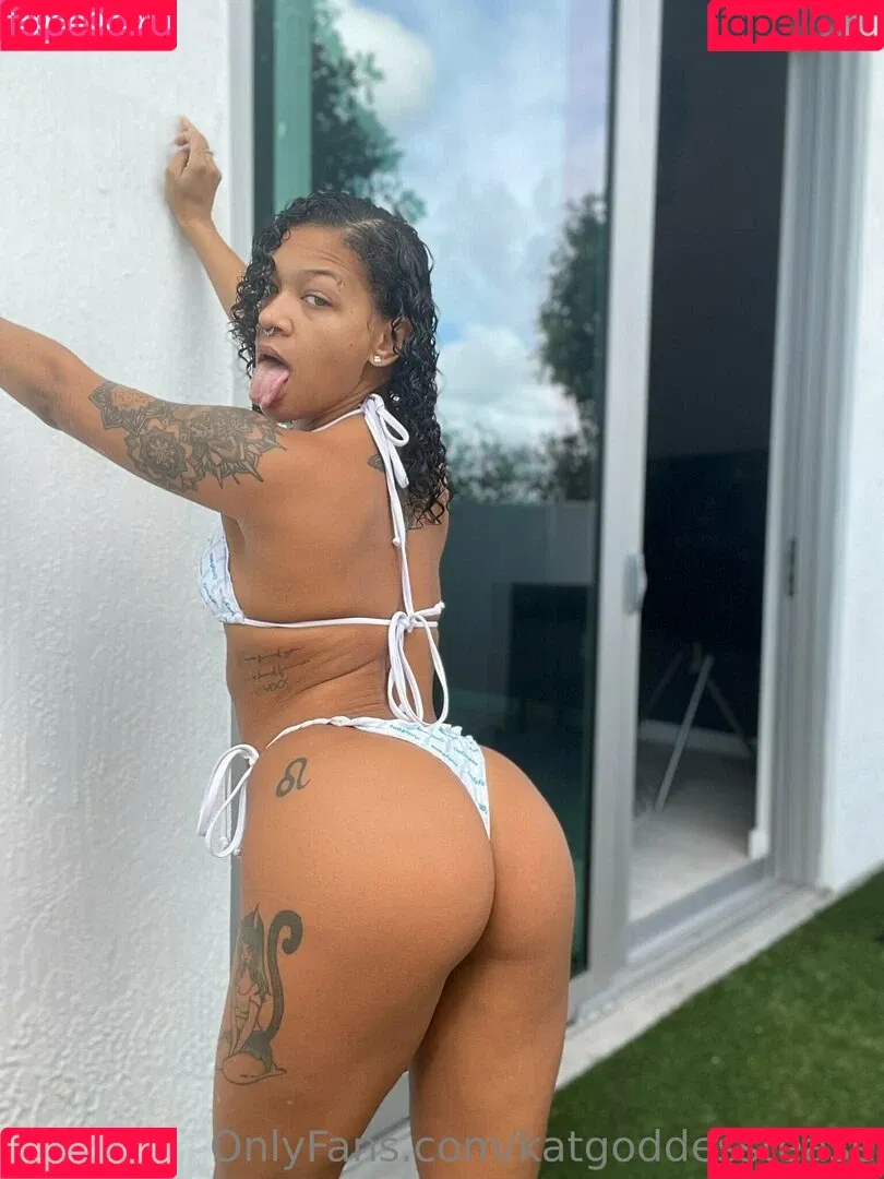 katgoddesstease Onlyfans Photo Gallery 