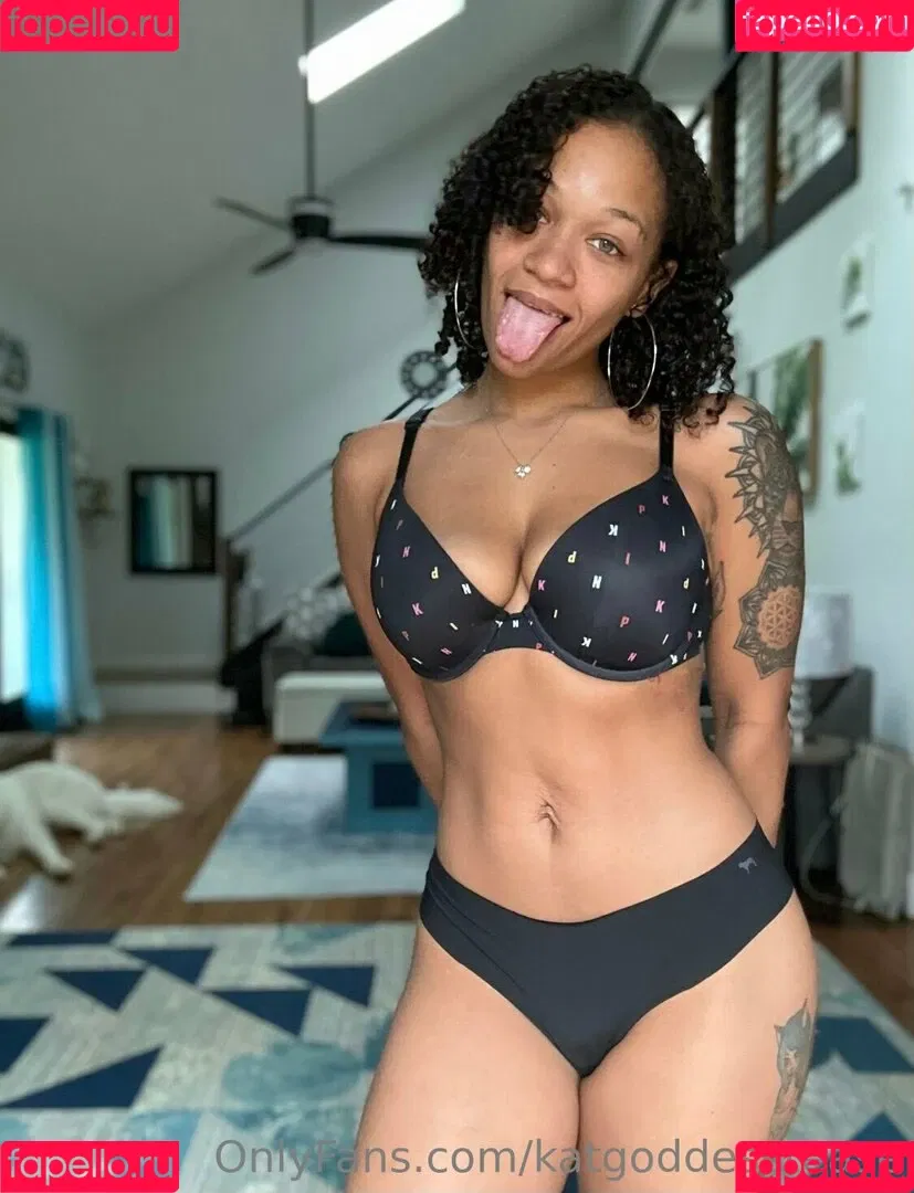 katgoddesstease Onlyfans Photo Gallery 