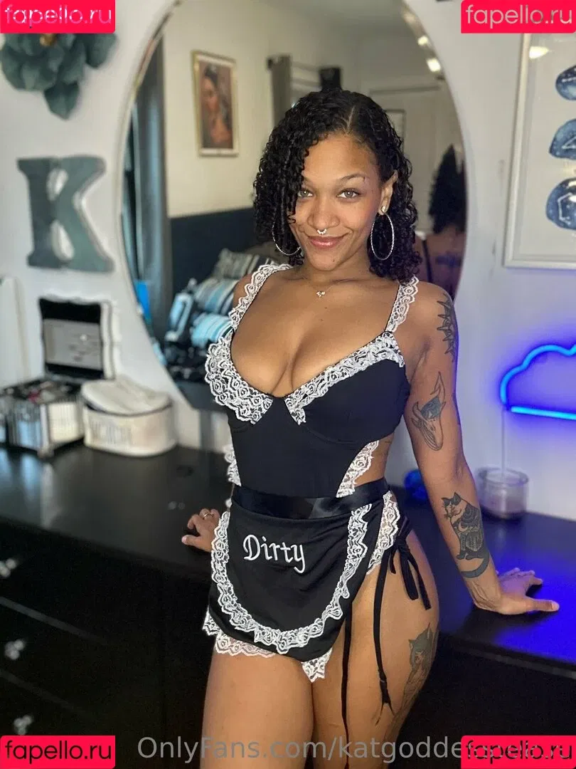 katgoddesstease Onlyfans Photo Gallery 