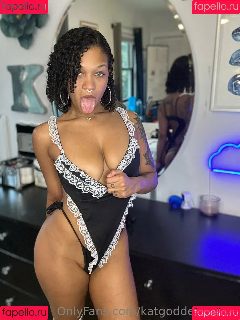 katgoddesstease Onlyfans Photo Gallery 