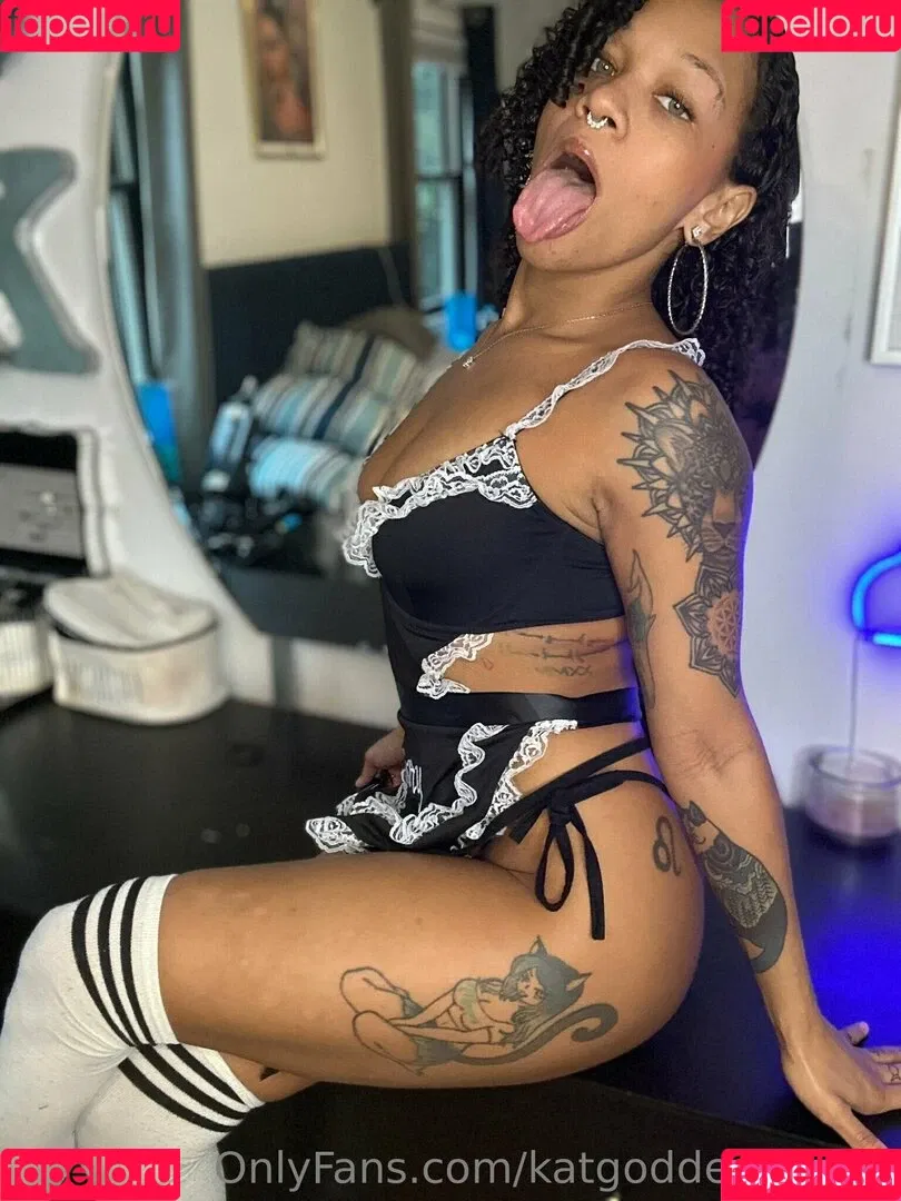 katgoddesstease Onlyfans Photo Gallery 