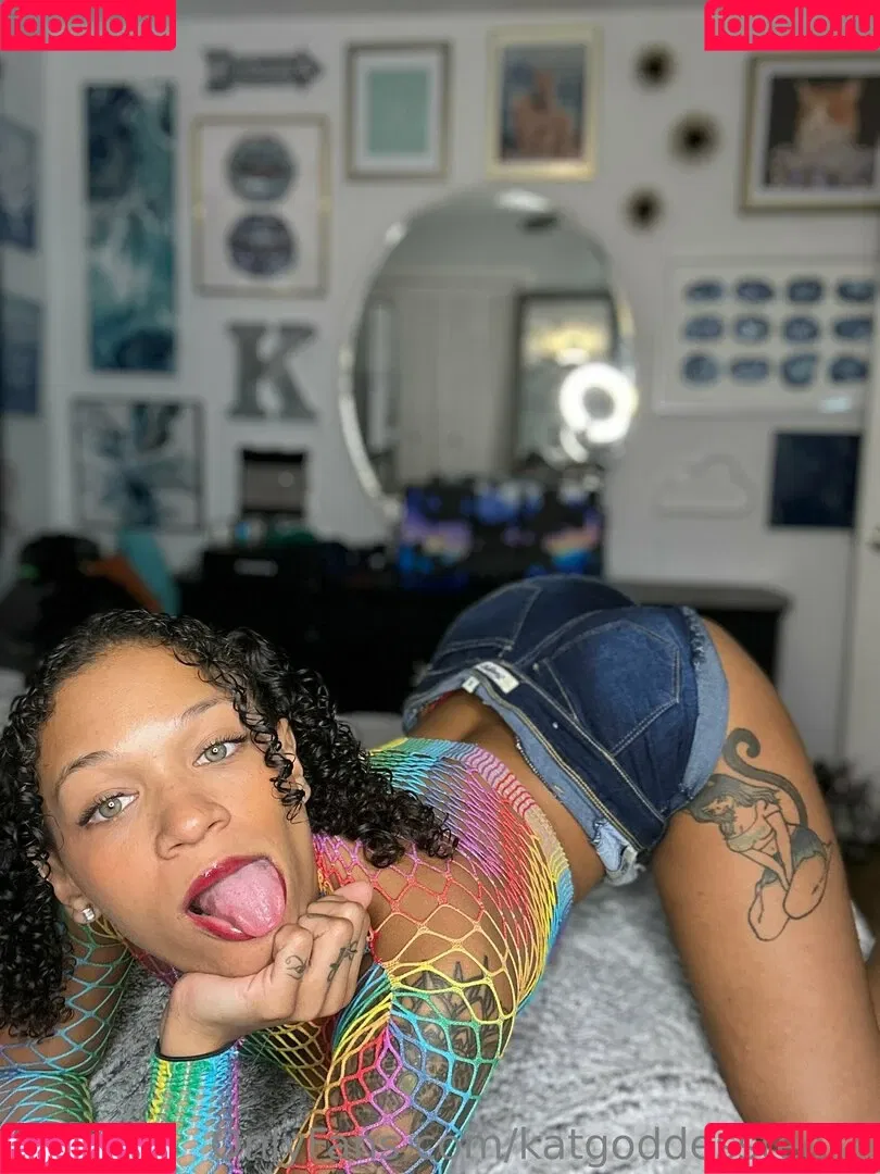 katgoddesstease Onlyfans Photo Gallery 