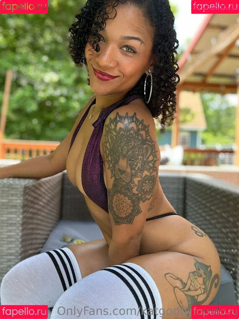 katgoddesstease Onlyfans Photo Gallery 