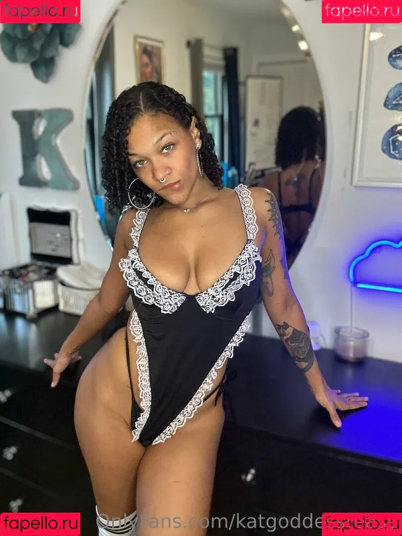 katgoddesstease Onlyfans Photo Gallery 