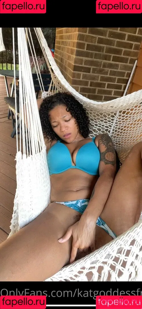 katgoddesstease Onlyfans Photo Gallery 
