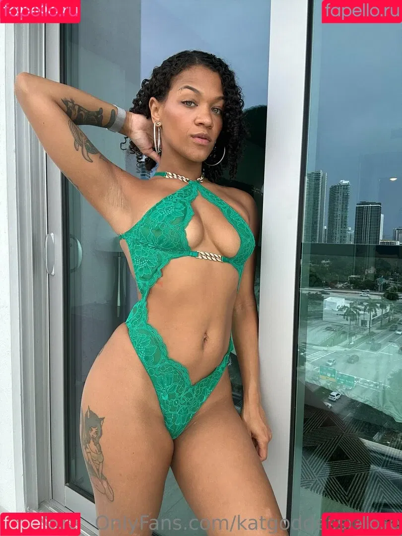 katgoddesstease Onlyfans Photo Gallery 