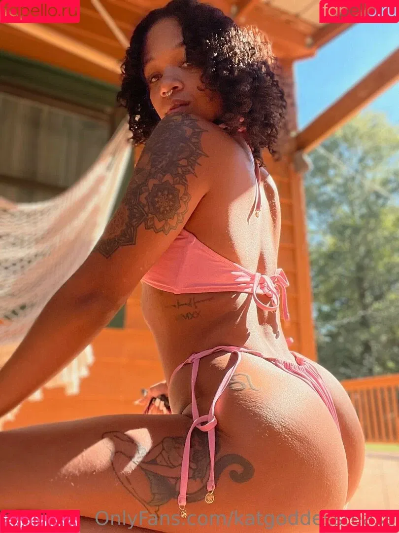katgoddesstease Onlyfans Photo Gallery 