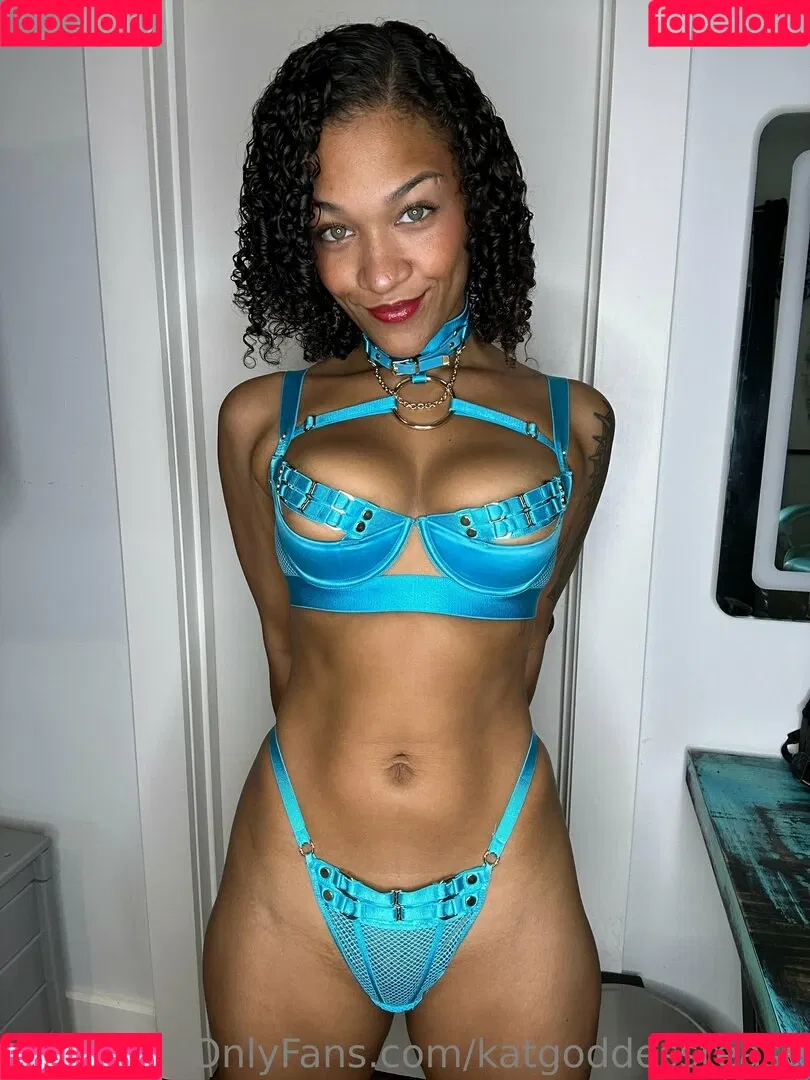 katgoddesstease Onlyfans Photo Gallery 