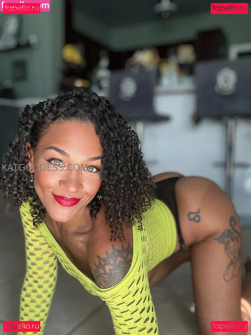 katgoddesstease Onlyfans Photo Gallery 