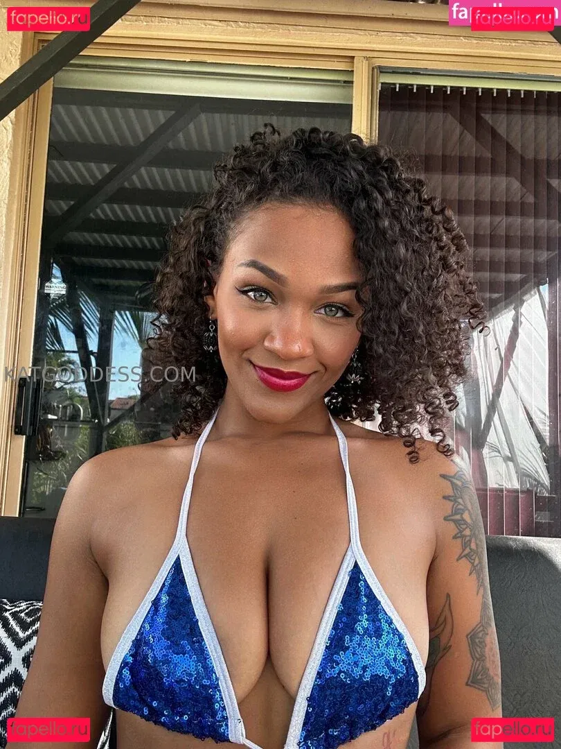 katgoddesstease Onlyfans Photo Gallery 