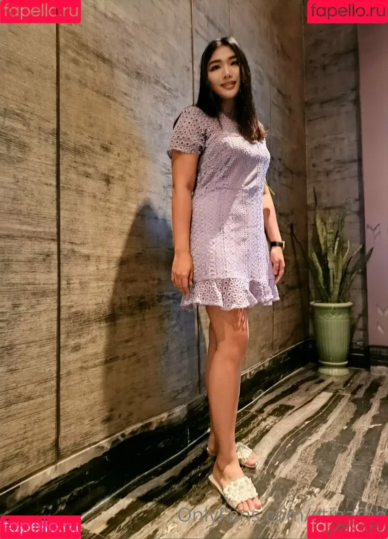 xtinarob Onlyfans Photo Gallery 