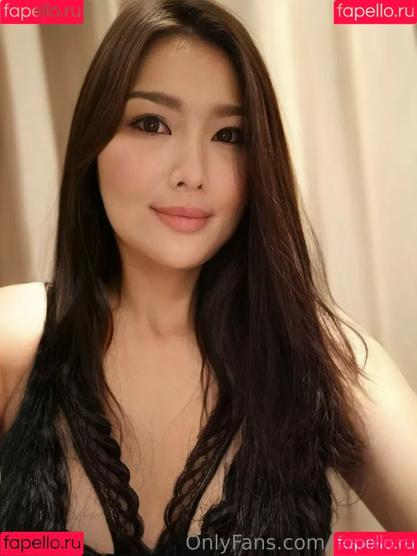 xtinarob Onlyfans Photo Gallery 