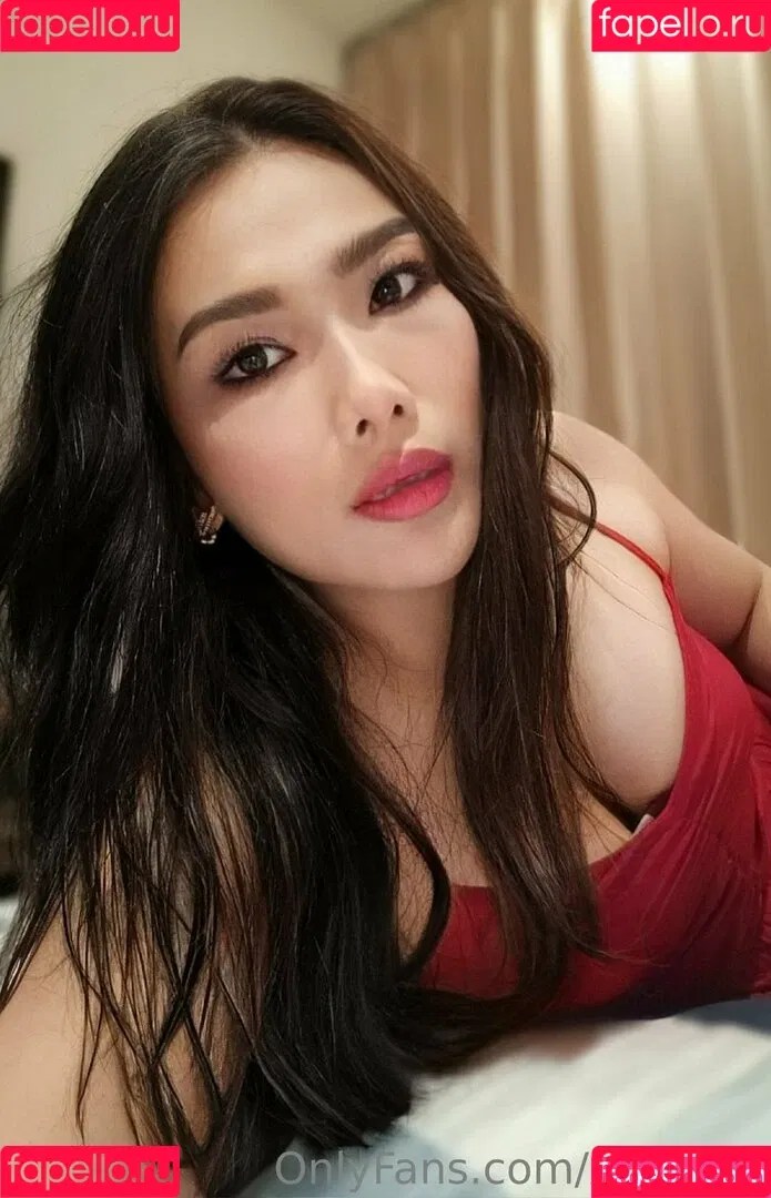 xtinarob Onlyfans Photo Gallery 