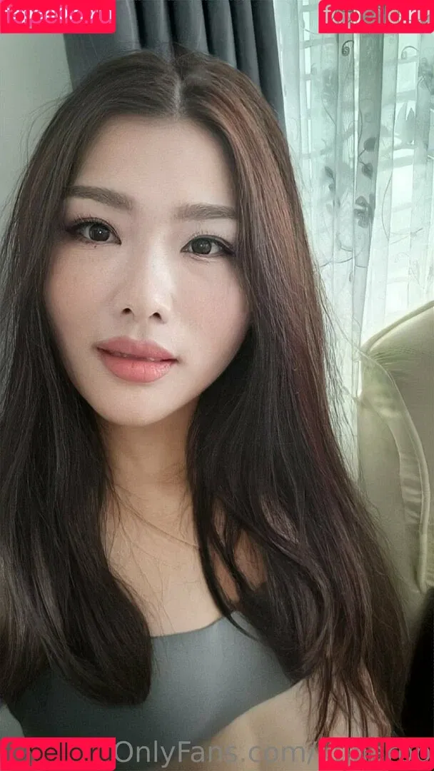 xtinarob Onlyfans Photo Gallery 