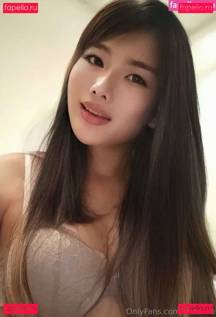 xtinarob Onlyfans Photo Gallery 