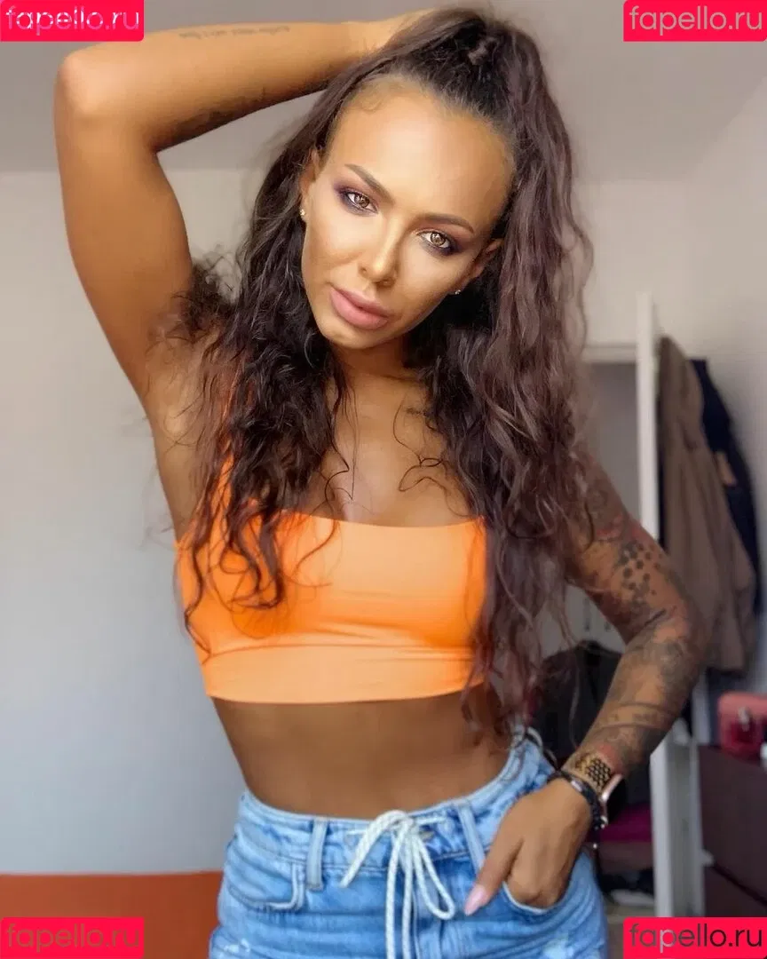Jessica Sirbu Onlyfans Photo Gallery 