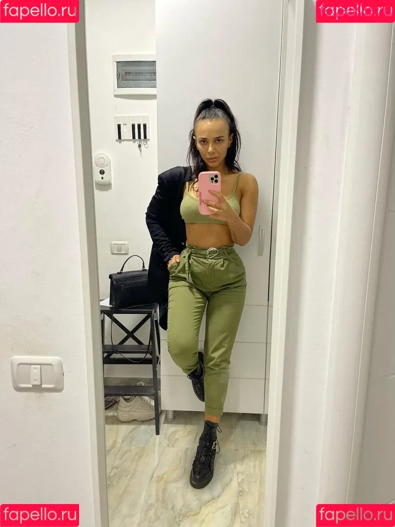 Jessica Sirbu Onlyfans Photo Gallery 