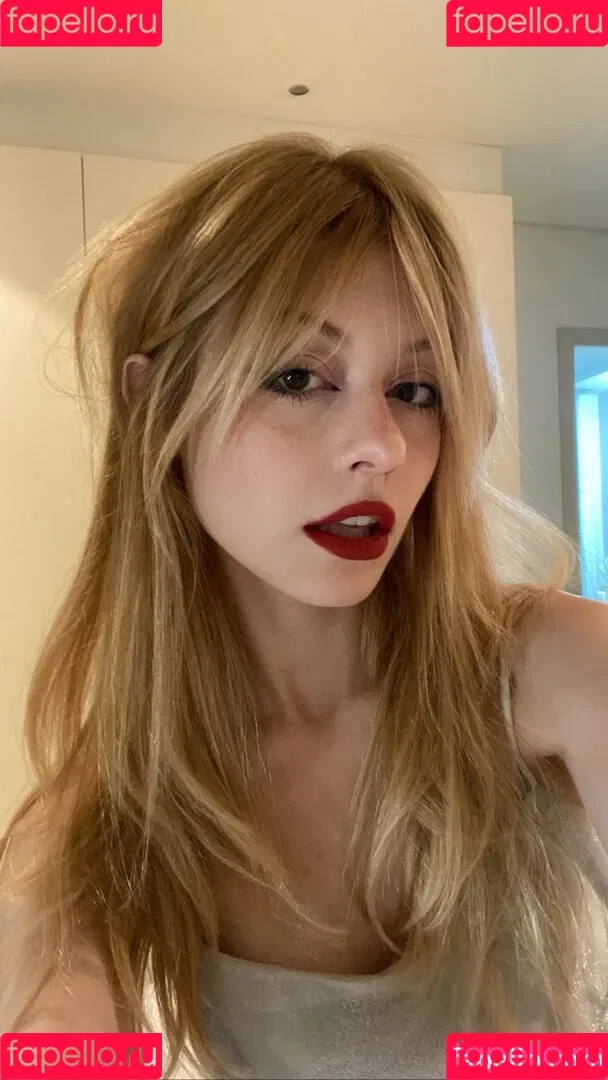 gbrllareis Onlyfans Photo Gallery 