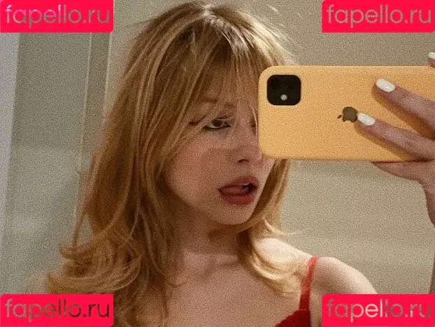 gbrllareis Onlyfans Photo Gallery 