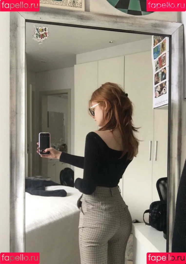 gbrllareis Onlyfans Photo Gallery 