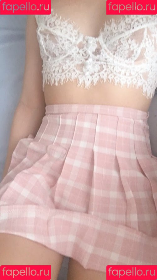 gbrllareis Onlyfans Photo Gallery 