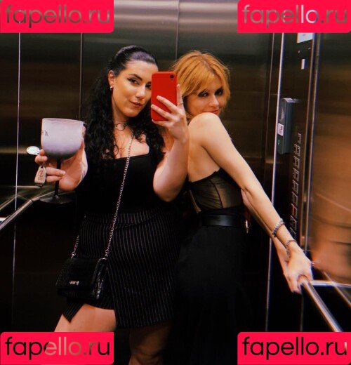 gbrllareis Onlyfans Photo Gallery 