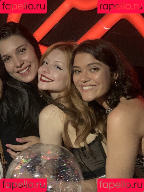 gbrllareis Onlyfans Photo Gallery 