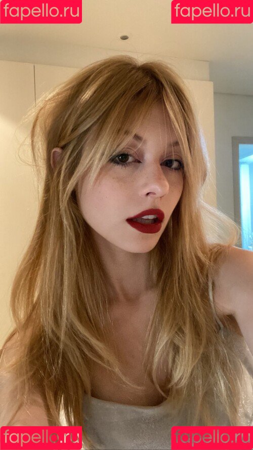 gbrllareis Onlyfans Photo Gallery 