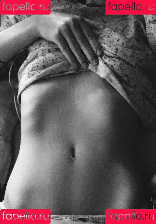 gbrllareis Onlyfans Photo Gallery 