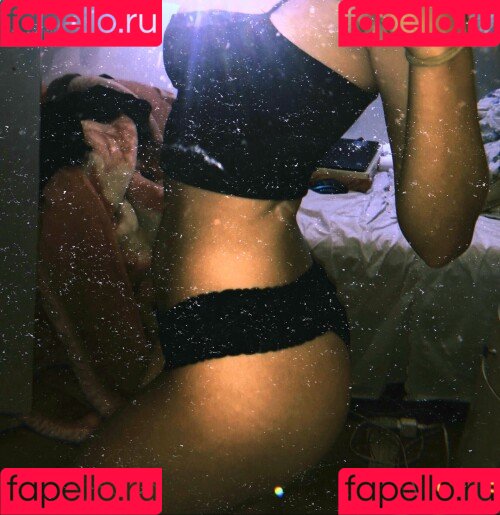 gbrllareis Onlyfans Photo Gallery 