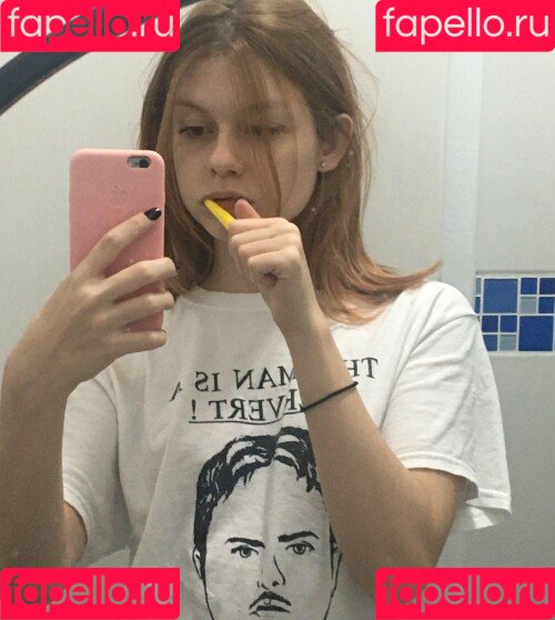 gbrllareis Onlyfans Photo Gallery 