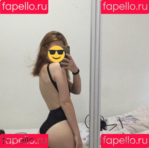 gbrllareis Onlyfans Photo Gallery 