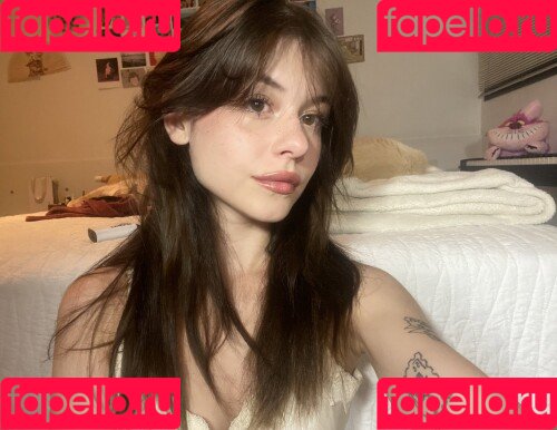 gbrllareis Onlyfans Photo Gallery 