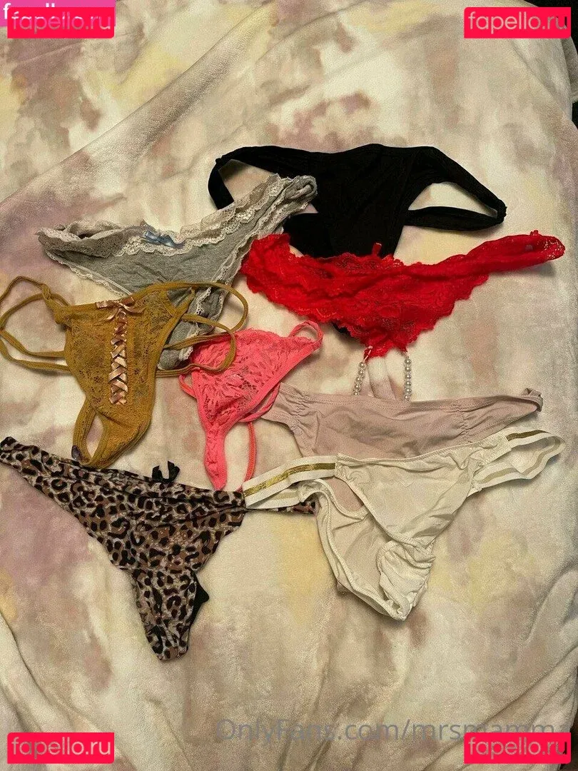 ellehotmommy Onlyfans Photo Gallery 