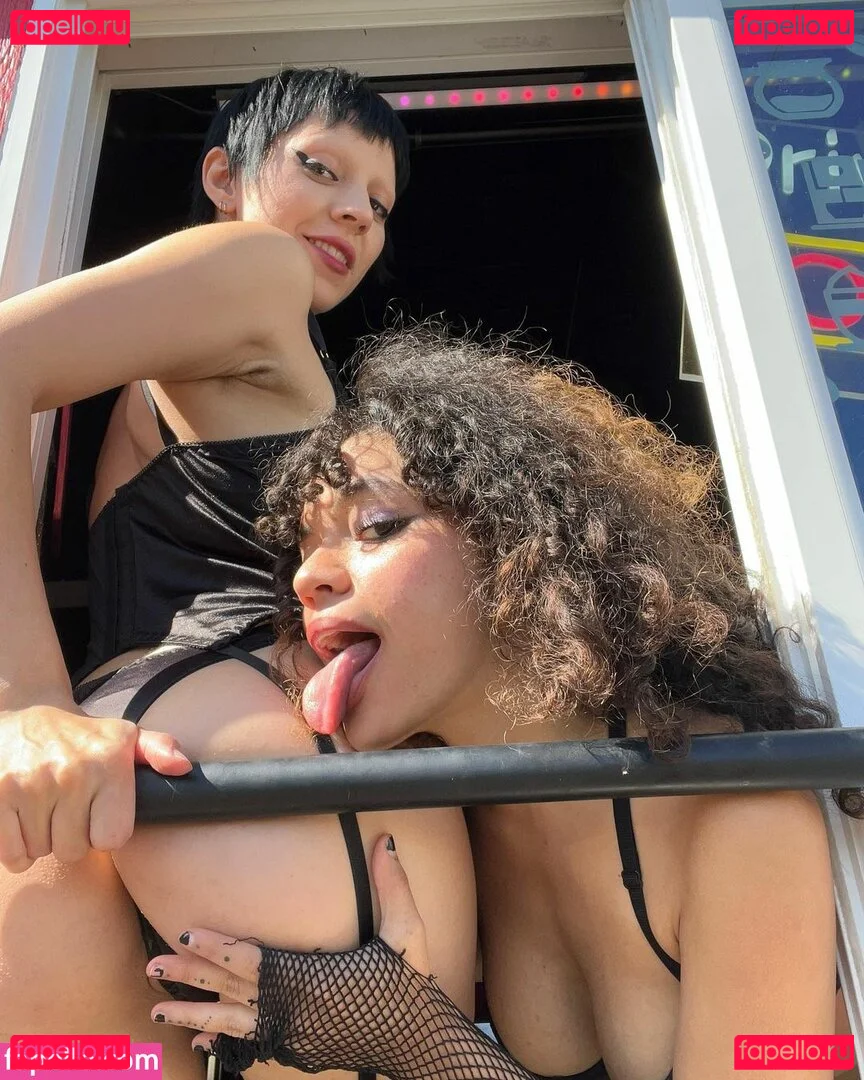 Spicymarii Onlyfans Photo Gallery 