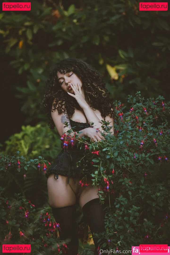 Spicymarii Onlyfans Photo Gallery 